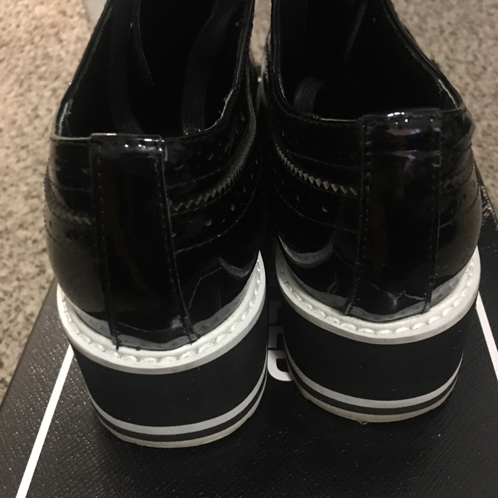 Prada Shoes - Picture 3 of 5